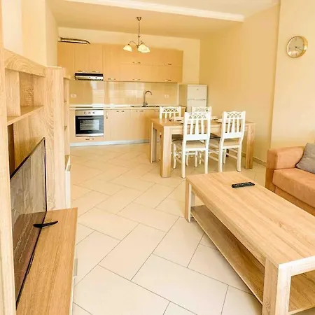 Urban Balcony 2 Bedroom Apartmán *